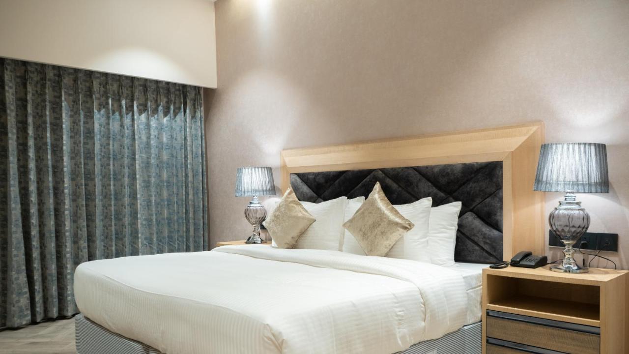 Hotel Clarks Inn Suites Kangra Exterior foto